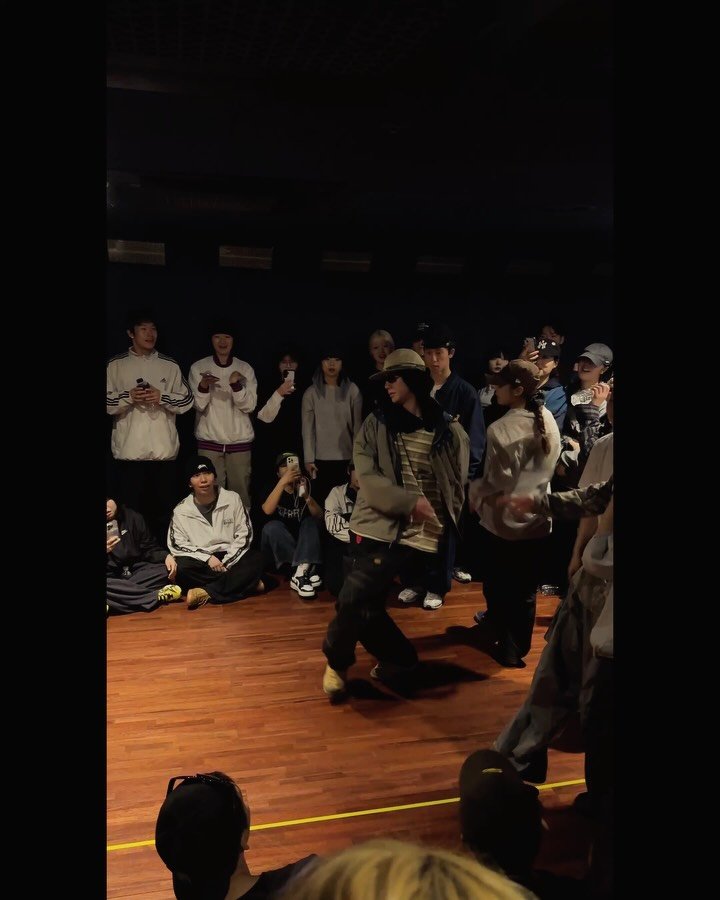 real_2junyoung 게시물 이미지: 개판 루키 VOL 1.
BEST 16.

👊🏻👊🏻👊🏻💨

#HIPHOP...
