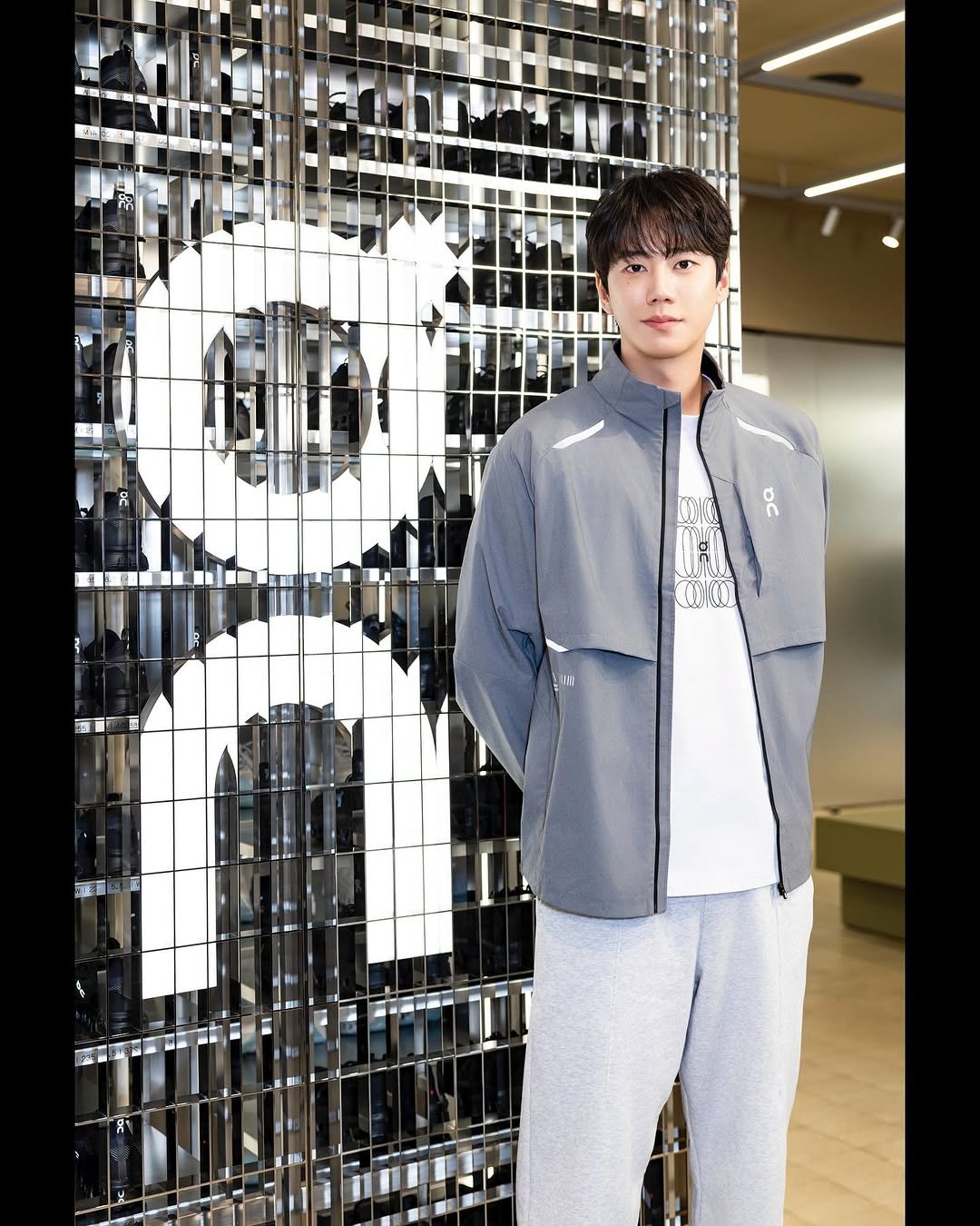 real_2junyoung 게시물 이미지: @on @on.korea #ad