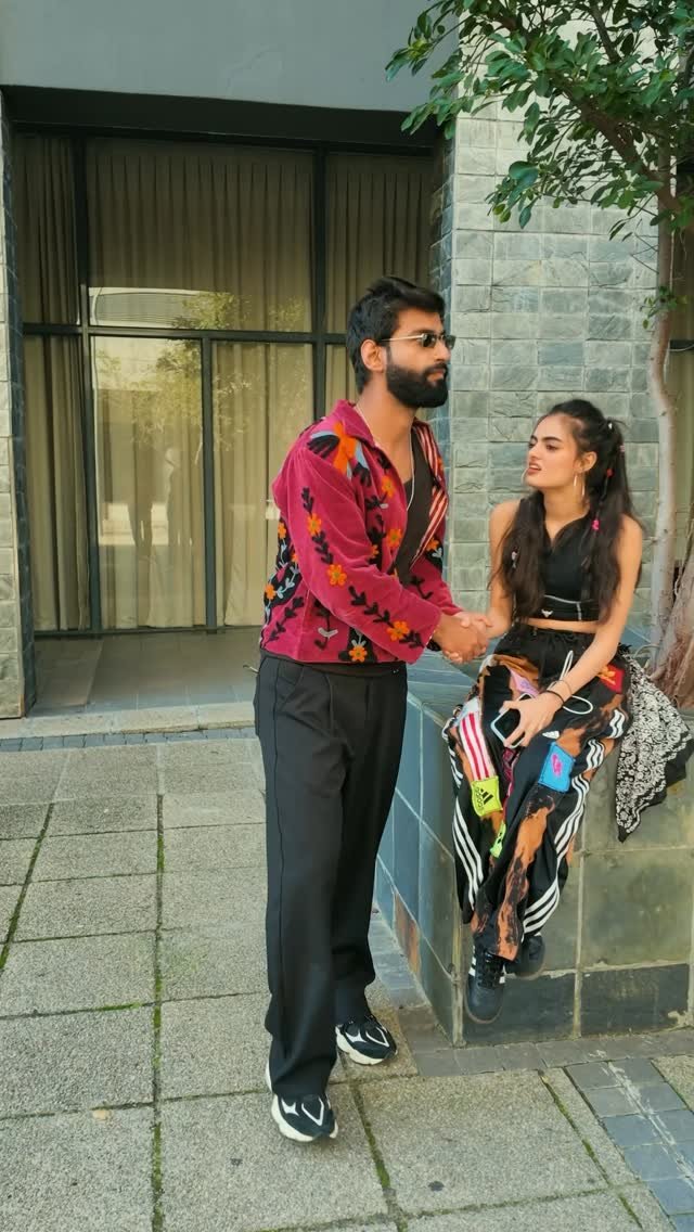 realharshgujral 게시물 이미지: Drake Reshammiya😜😜
#realharshgujral...
