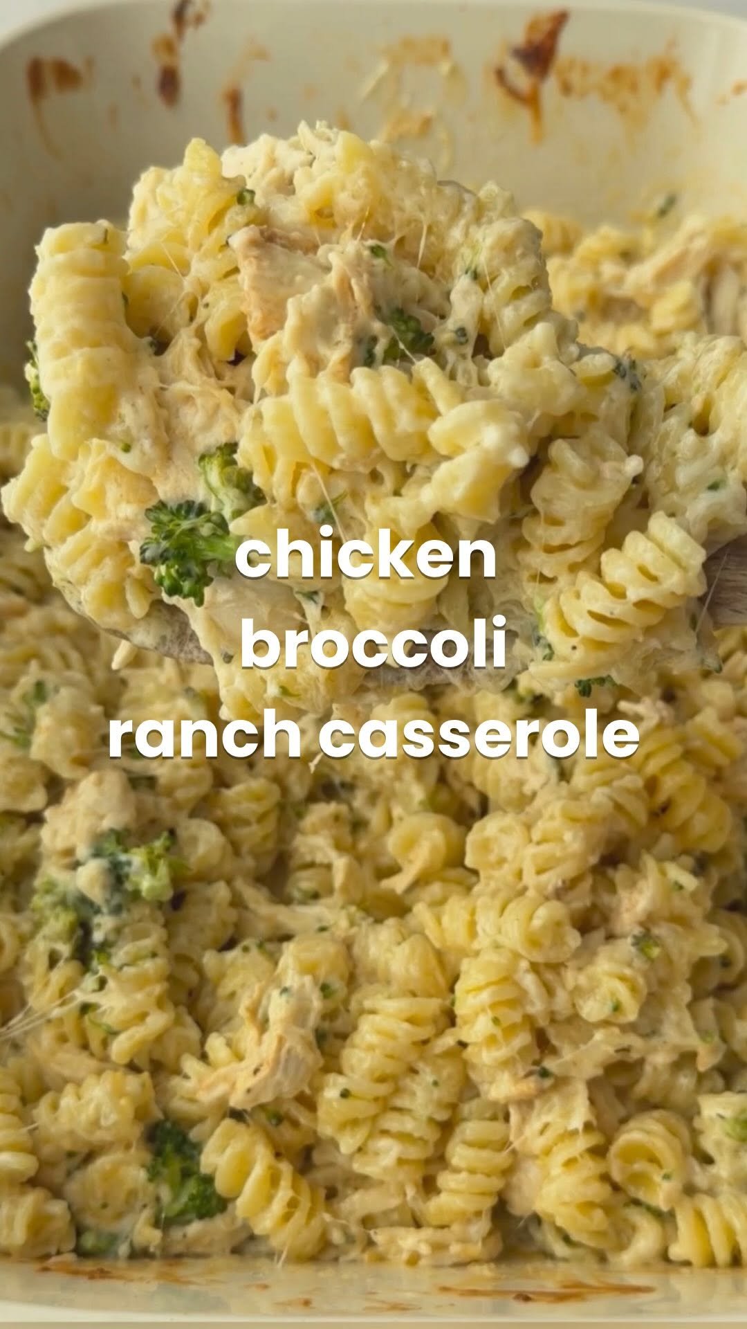 reallittlemeals 게시물 이미지: CHICKEN BROCCOLI RANCH CASSEROLE! 

This...