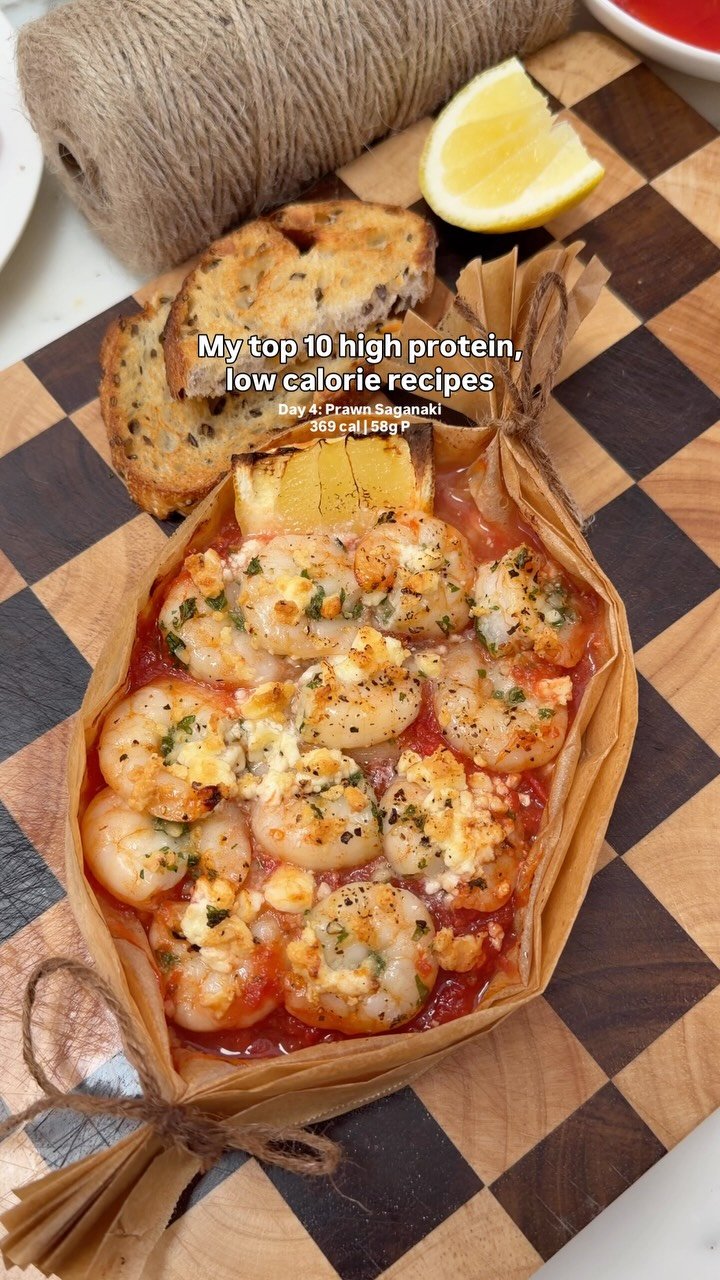 recipesbyvictoria 게시물 이미지: 🏆 TOP RECIPE 4/10: Prawn saganaki boat 🦐...