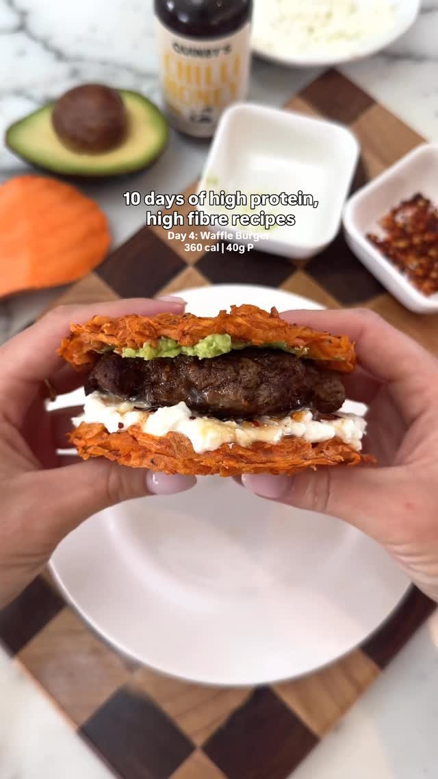recipesbyvictoria 게시물 이미지: DAY 4: SWEET POTATO WAFFLE BURGER 🍔 Comment...