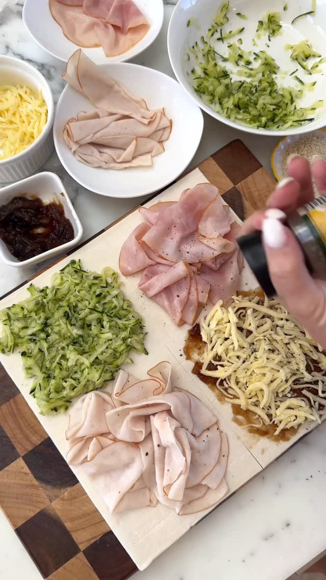 recipesbyvictoria 게시물 이미지: HAM & TURKEY PUFF 🎄 Comment “YUM” and I’ll...