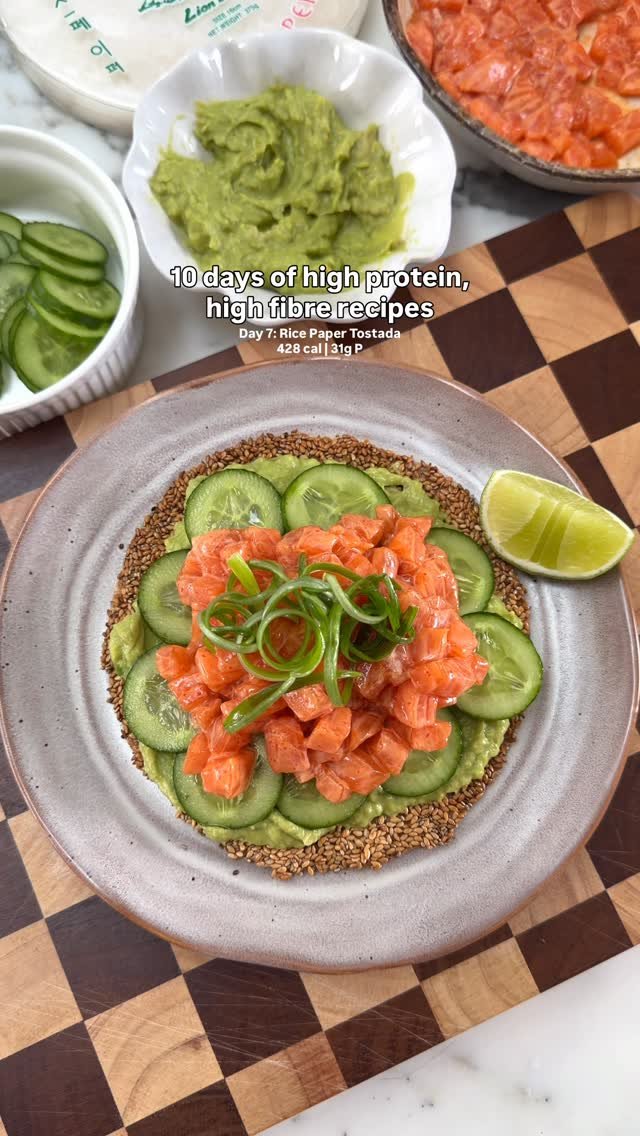 recipesbyvictoria 게시물 이미지: DAY 7: CRISPY RICE PAPER TOSTADA 🔥 Comment...