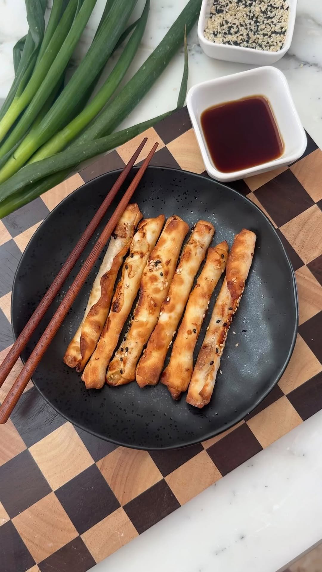 recipesbyvictoria 게시물 이미지: DAY 11: DUMPLING “FRIES” 🥟 Comment “YUM” and...