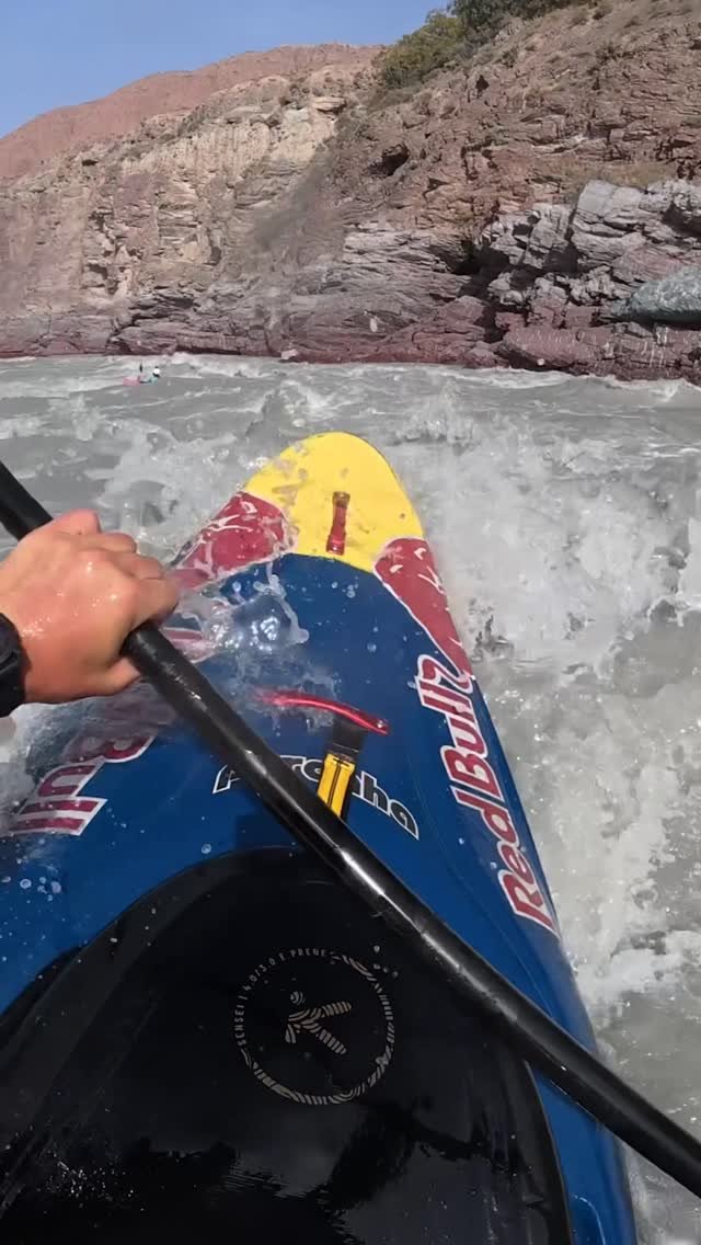 redbulladventure 게시물 이미지: 8 hours in and 1100 meters up ⛰️🛶...