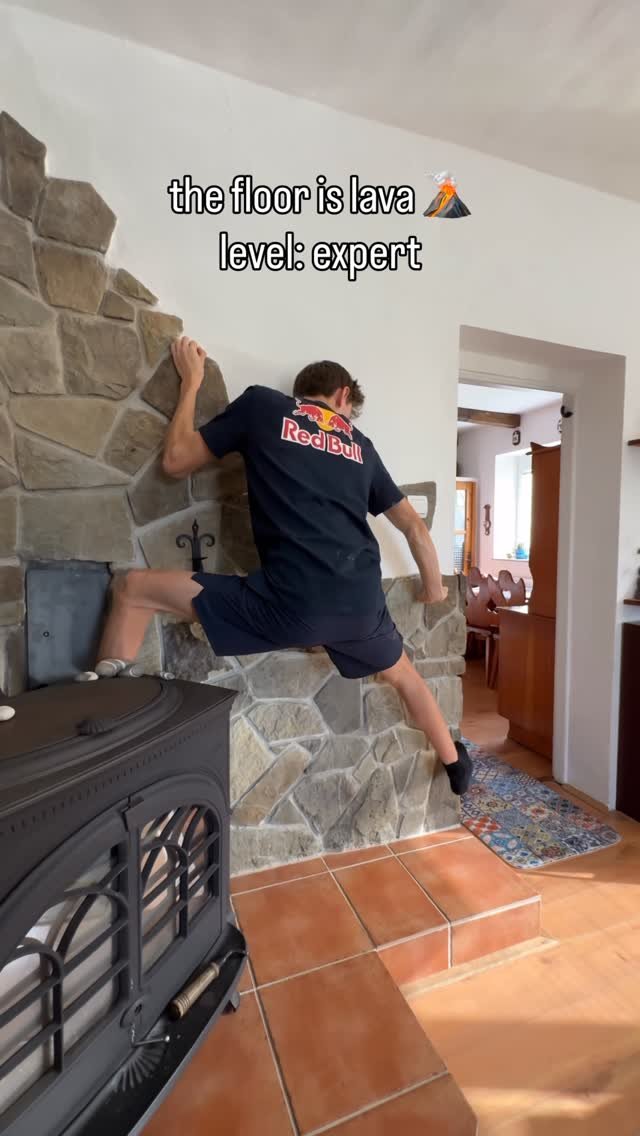 redbulladventure 게시물 이미지: taking home gyms to a new level 🤩

🧗‍♂️:...