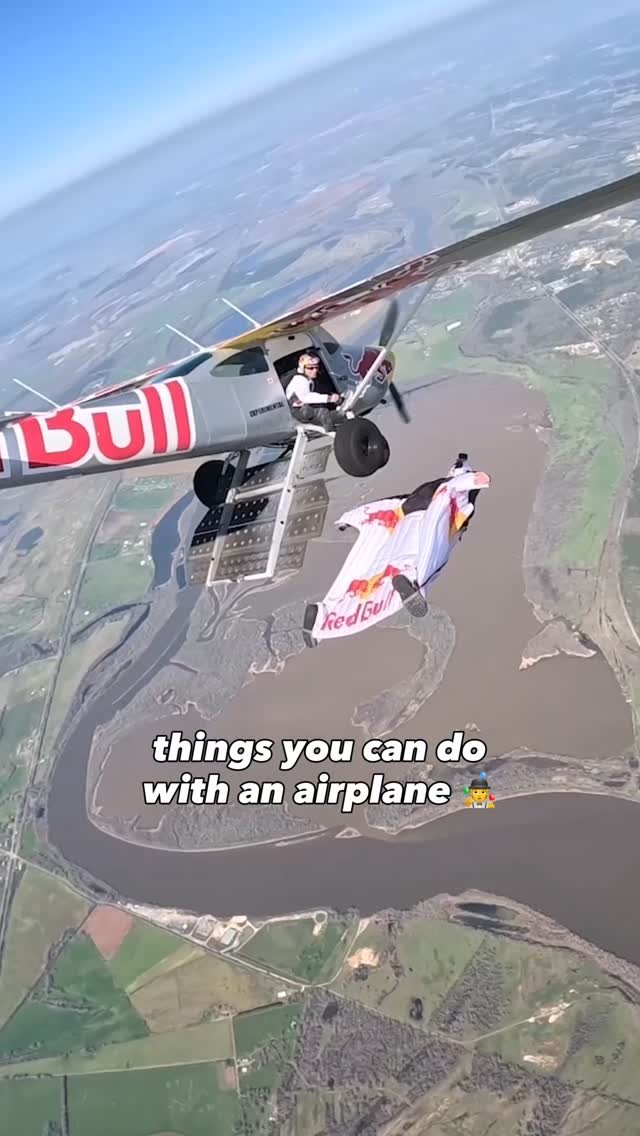 redbullairforce 게시물 이미지: just out here multitaskwiiing 🪽