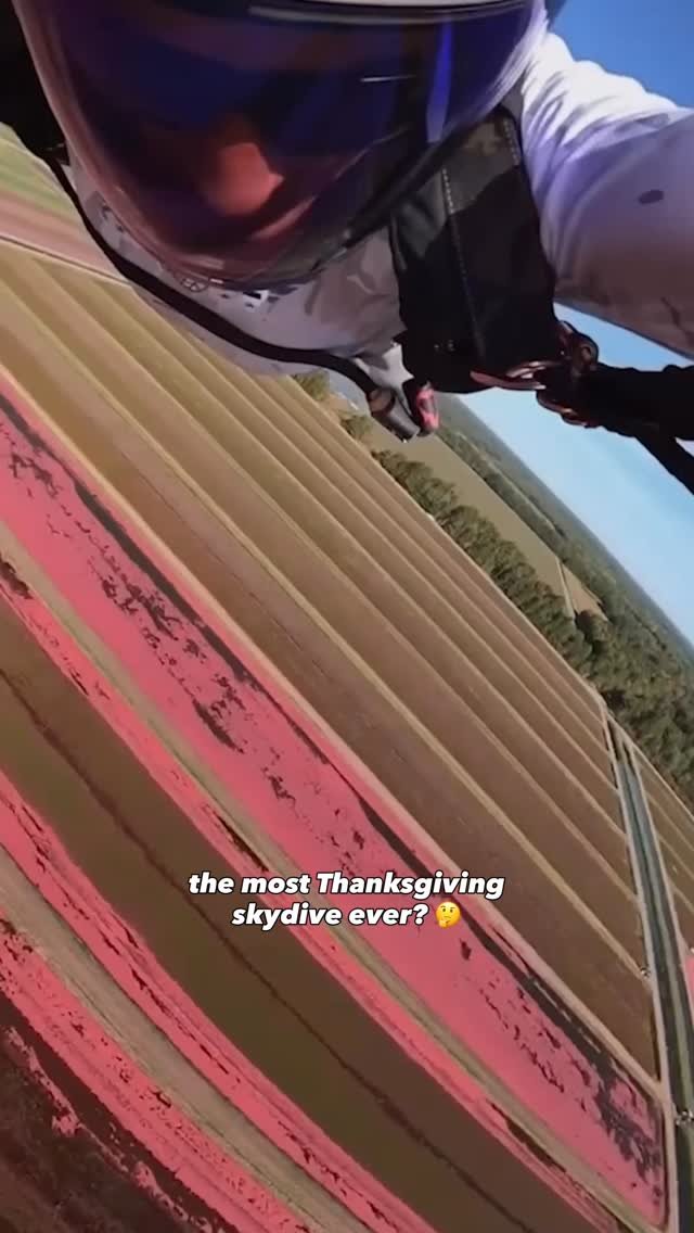 redbullairforce 게시물 이미지: we’re bringing the sauce this year 😅 
🪂:...