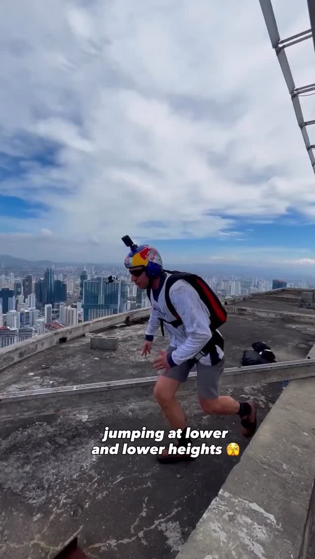 redbullairforce 게시물 이미지: wiiings working overtime 🫡 

🪂:...