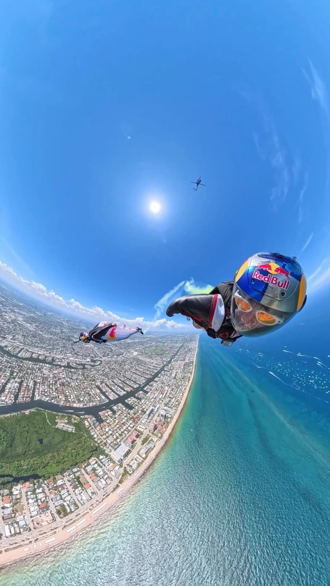 redbullairforce 게시물 이미지: salty air & sandy wiiings 👐 

🪂:...