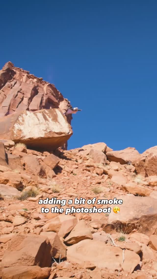 redbullairforce 게시물 이미지: doing anything for the shot 🤝

📸: @noahwetzel