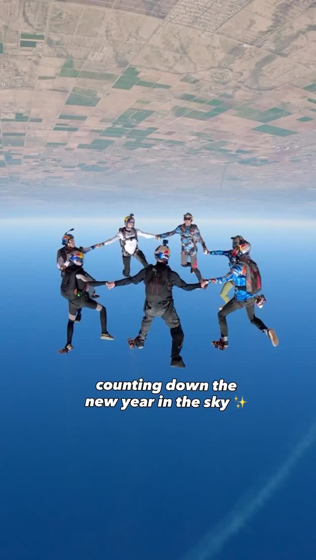 redbullairforce 게시물 이미지: just a bunch of shooting stars 🤩