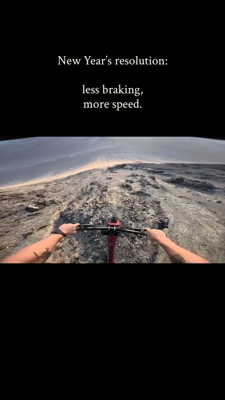 redbullbike 게시물 이미지: thanks for the inspo, @bragevestavik 😂😳

#mtb...