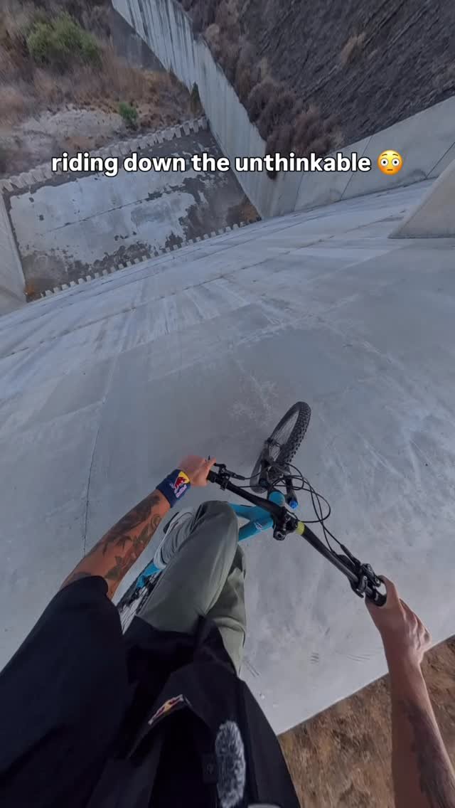 redbullcanada 게시물 이미지: steep is an understatement @boraltintash 😅...