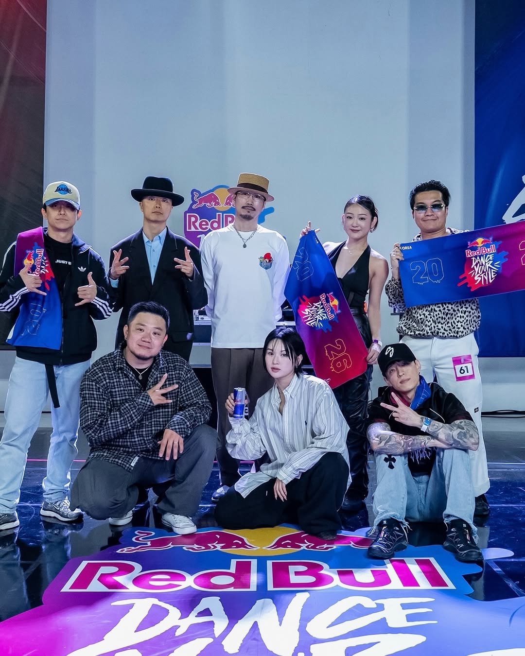 Photo by 레드불 코리아 🇰🇷 on April 27, 2026. May be an image of ‎top, costume and ‎text that says '‎Jung Redp Red/Bull LANG คู 61 هنهک Red RedBull IBulI DANCE‎'‎‎.