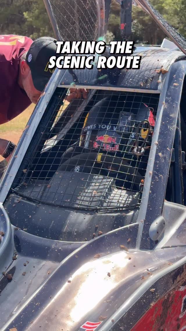 redbullmotorsports 게시물 이미지: brb, trying to keep up with Isack 🥵

#F1...