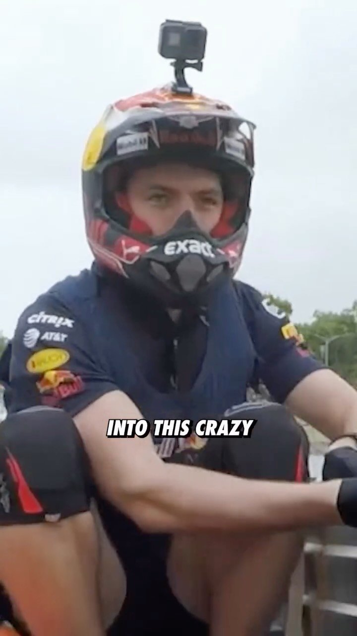 redbullracing 게시물 이미지: Swapping tarmac for water 🛶

#F1...