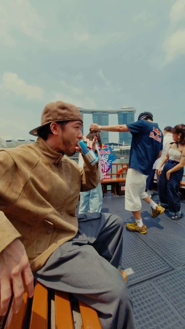 redbullsg 게시물 이미지: 📞 “yo SHIGGA pull up, the @redbulldance crew 🪩...