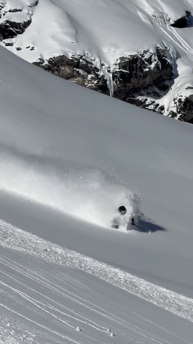 redbullsnow 게시물 이미지: @nicovuignier, on snowplow duty 😶‍🌫️

🎥:...