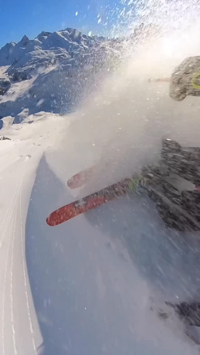 redbullsnow 게시물 이미지: turns of joy 🤩 @nadinewallner

#skiing #pov...