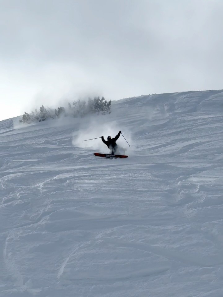 redbullsnow 게시물 이미지: tracked out snow clouds (and a tree popper for...