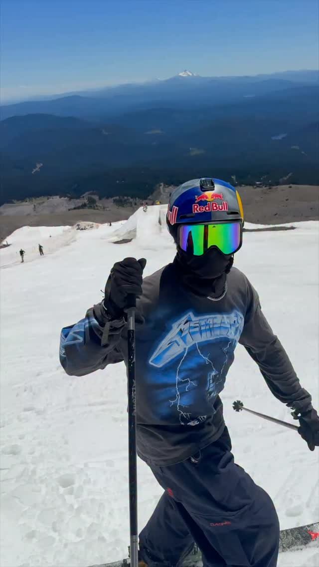 redbullsnow 게시물 이미지: @kaijonesski 🌋 take over 💥

🎥: @skierdan_...