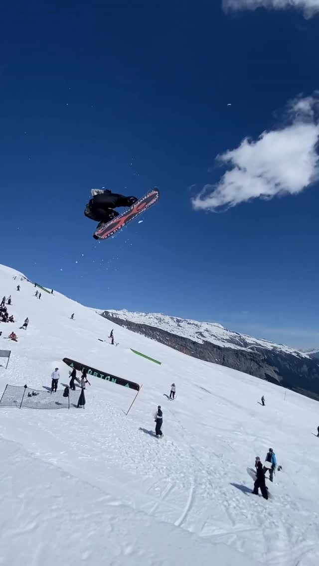 redbullsnow 게시물 이미지: 💥 2 piece from Escape Closing Cup courtesy of...