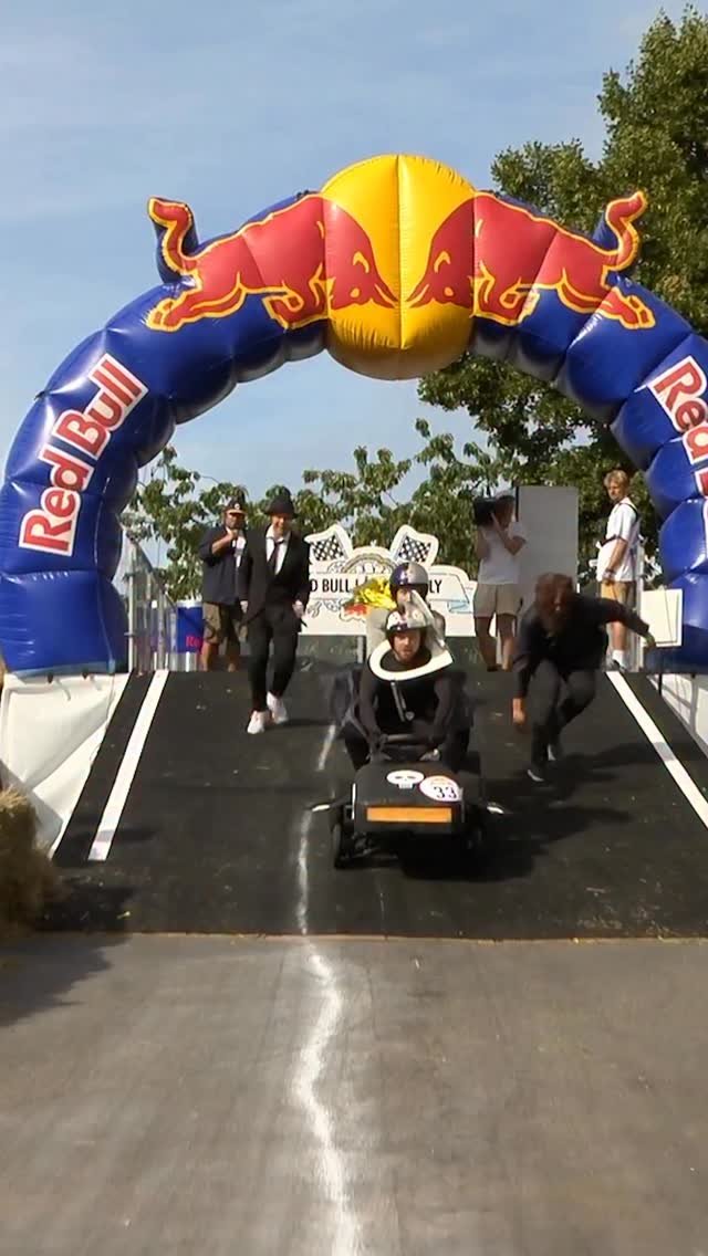 redbullsoapbox 게시물 이미지: flushed and away they go 🚽

#redbull...