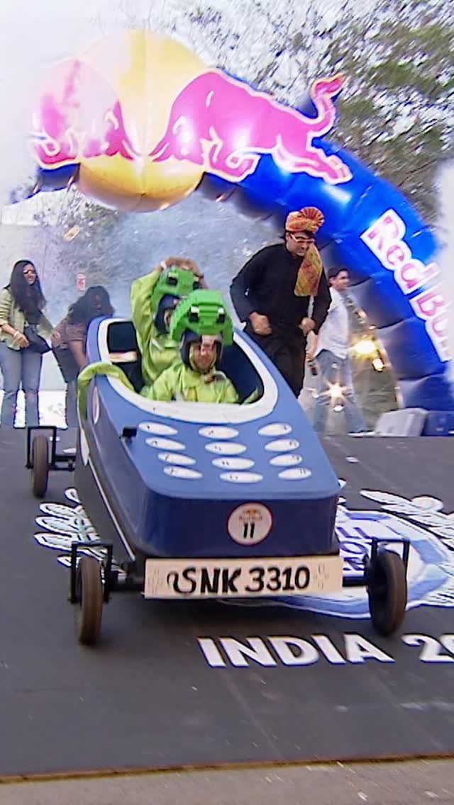 redbullsoapbox 게시물 이미지: still works after the fall 📞

#redbull...