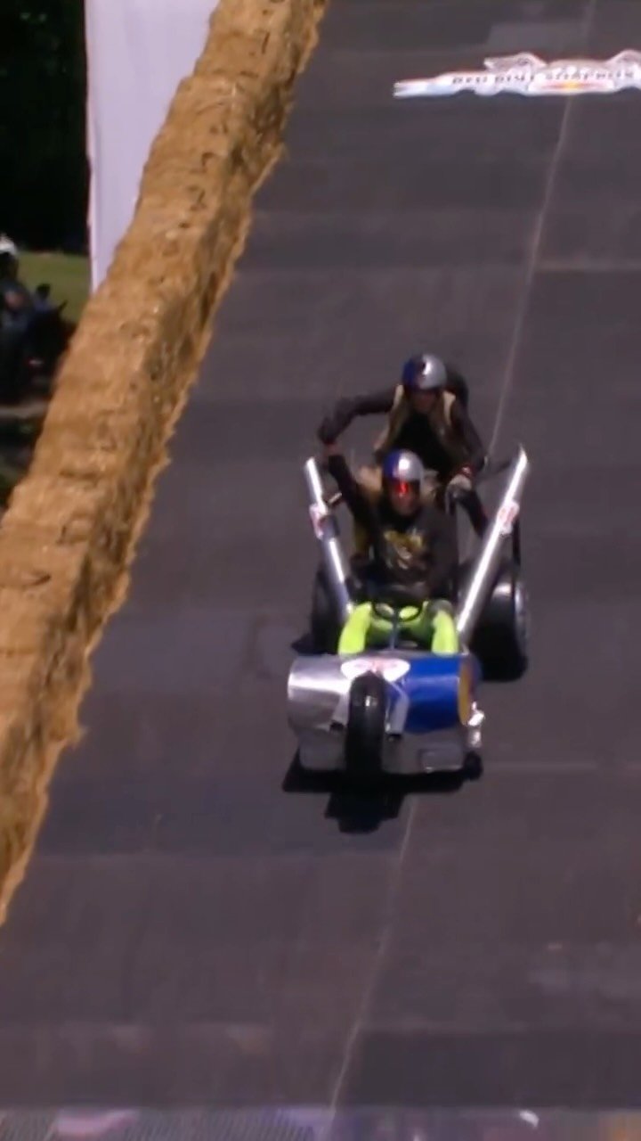 redbullsoapbox 게시물 이미지: hitting 35 mph on pure rock and roll...