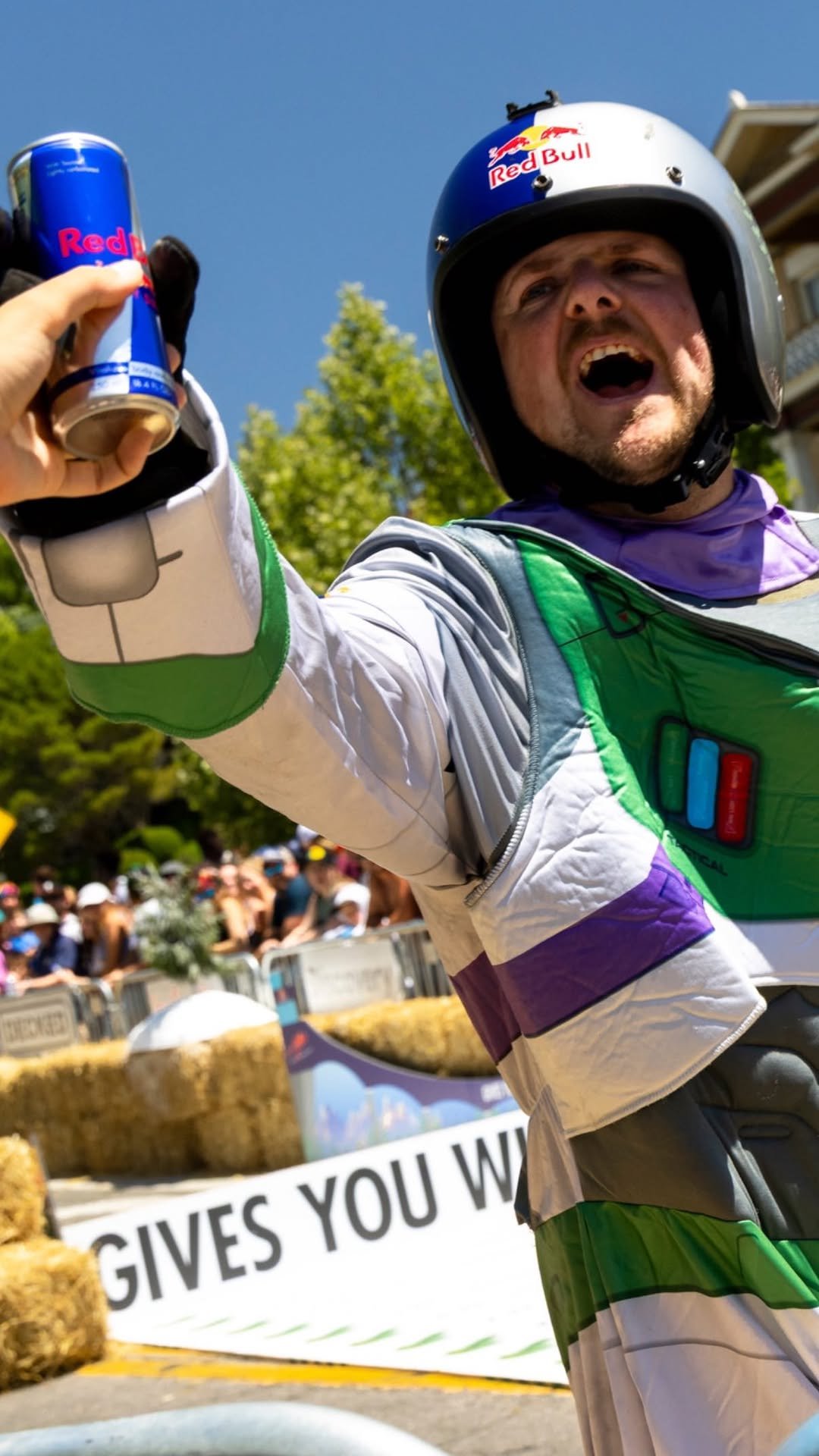 redbullsoapbox 게시물 이미지: From your childhood to the finish line 🏁

See...