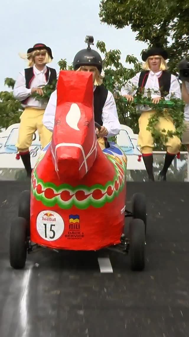 redbullsoapbox 게시물 이미지: well this is a first 🐎

#redbull...