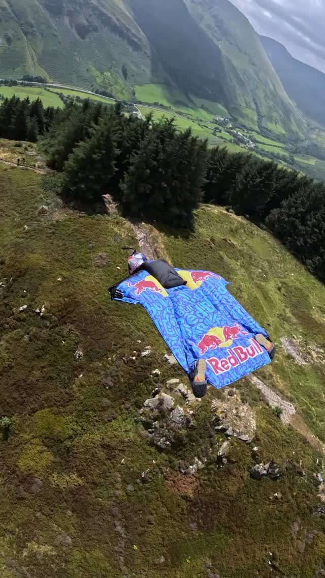 redbulluk 게시물 이미지: So fast down the worlds toughest downhill...