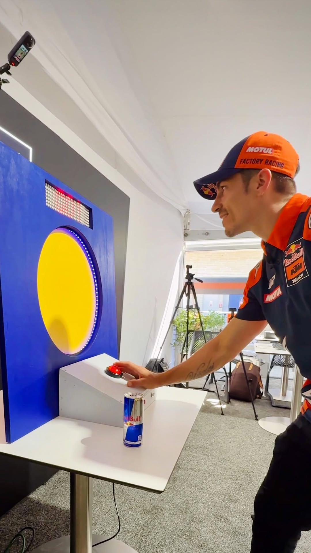 redbullusa 게시물 이미지: same instincts, different game 🔥...