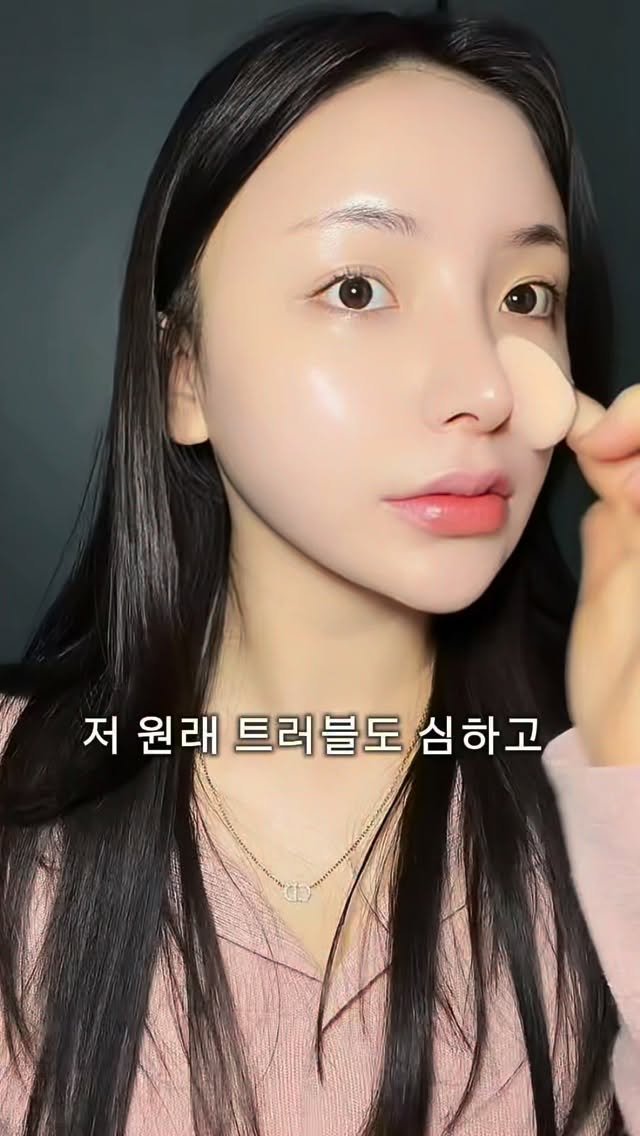 regain.skinrap 게시물 이미지: 원래 개복치 피부였던 제가
깐달걀 피부가 된 10가지 방법 ✨🥚

댓글에...