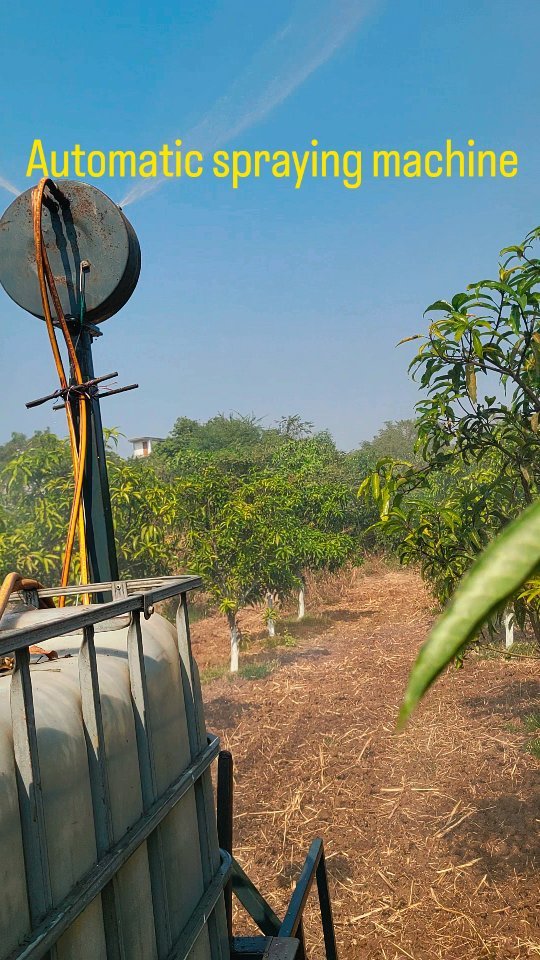 reloveagritech 게시물 이미지: Automatic spraying machine 🚜🌳