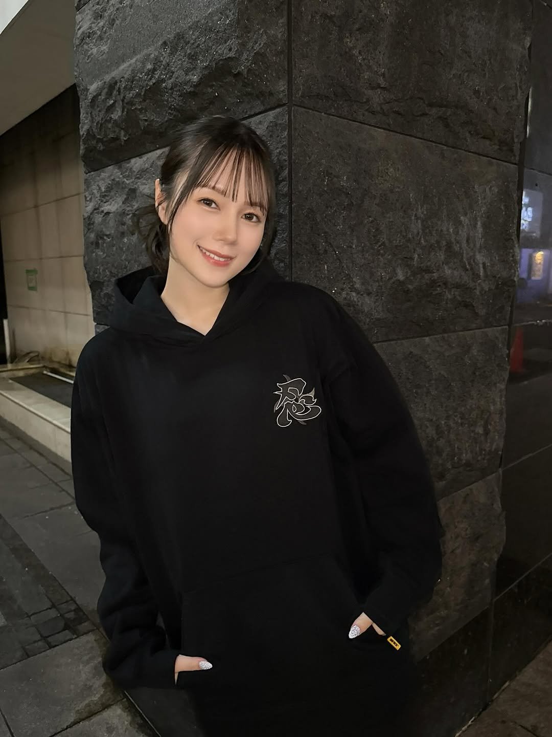 Photo by 涼森れむ on January 18, 2026. May be an image of duffle coat, jacket, fleece, parka, sweatshirt and text.