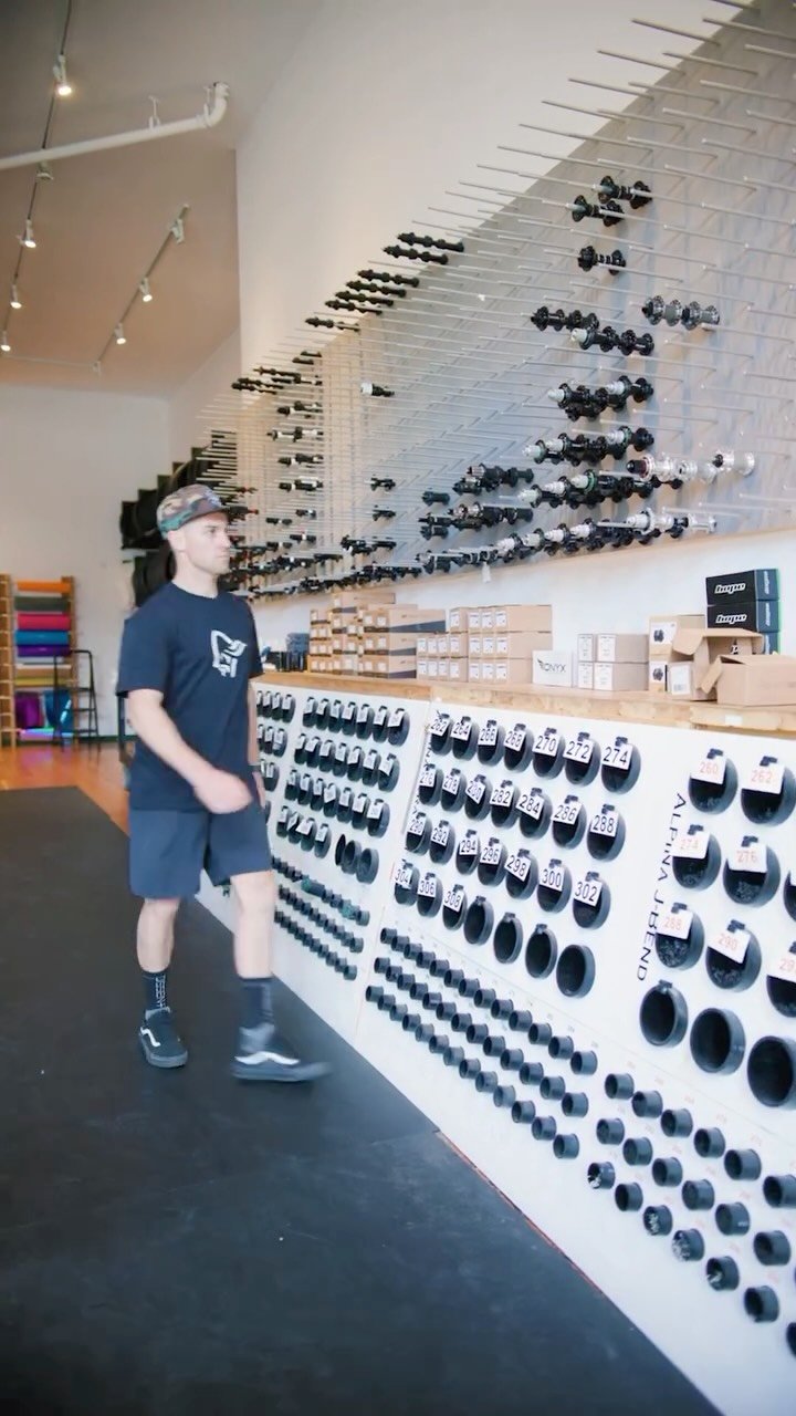 remymetailler 게시물 이미지: I stopped by @noblwheels a couple weeks ago in...
