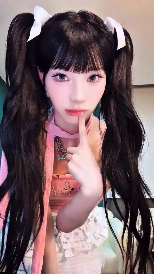 rescene_official 게시물 이미지: Supa Dupa Diva ✌️

#WONI #원이 
#RESCENE #리센느
#challenge