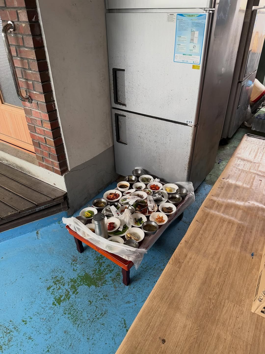 Photo by 남준영 on November 05, 2025. May be an image of cupcake and text.