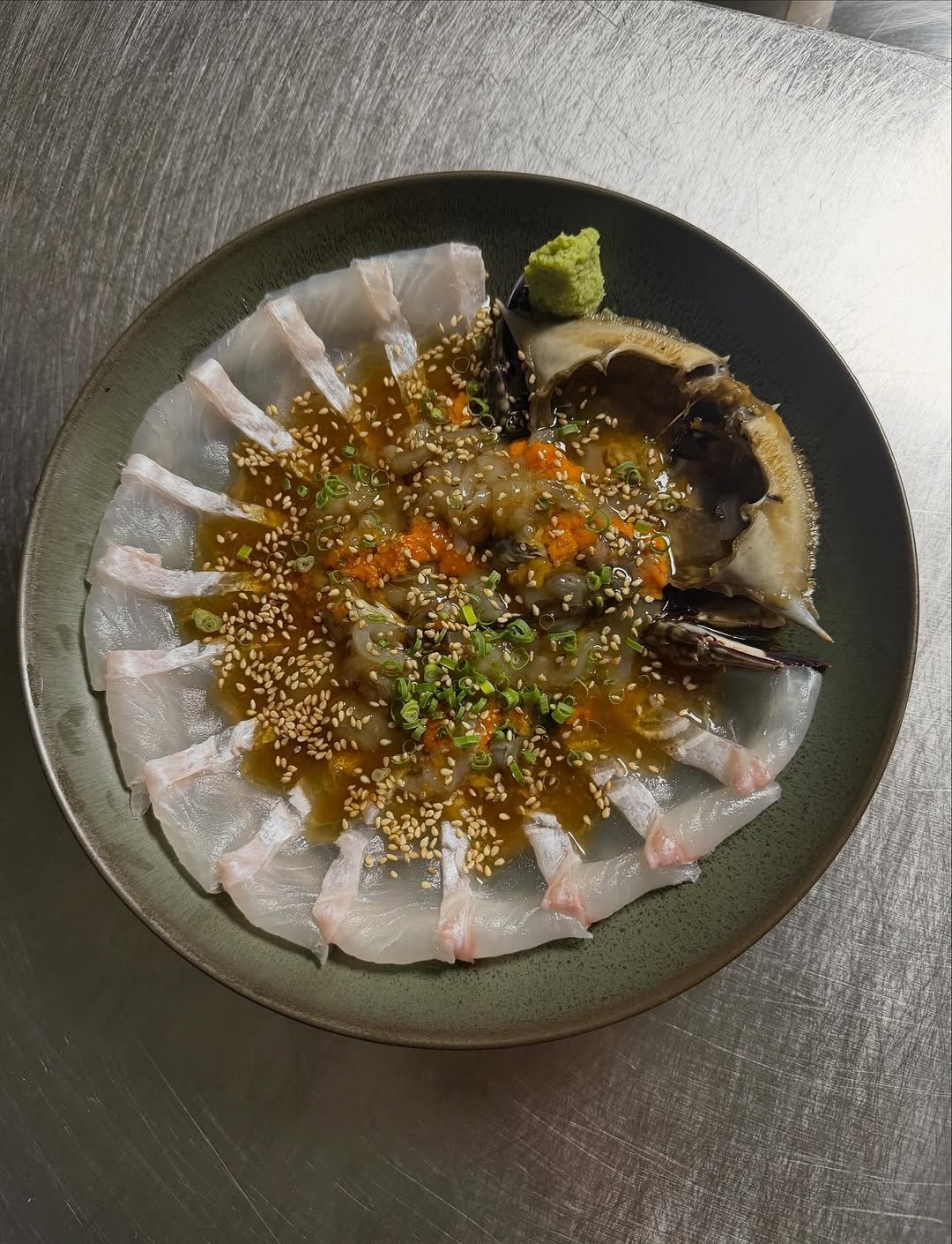 Photo shared by 남준영 on November 04, 2025 tagging @keebo.co. May be an image of sashimi, sushi, roe, caviar and text.
