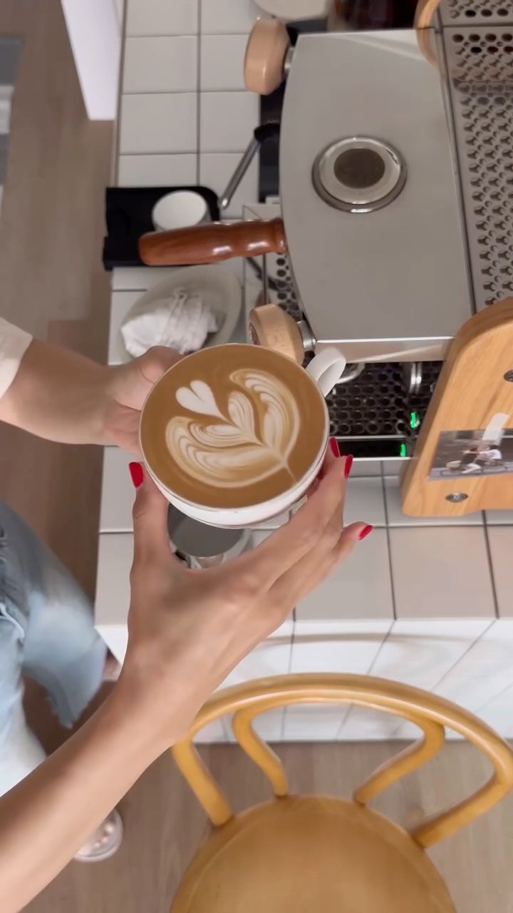 reun_reun 게시물 이미지: 시드니 3대 커피 중 가장 맛있었던 
캄포스 커피 Campos Coffee🤎
친절한...