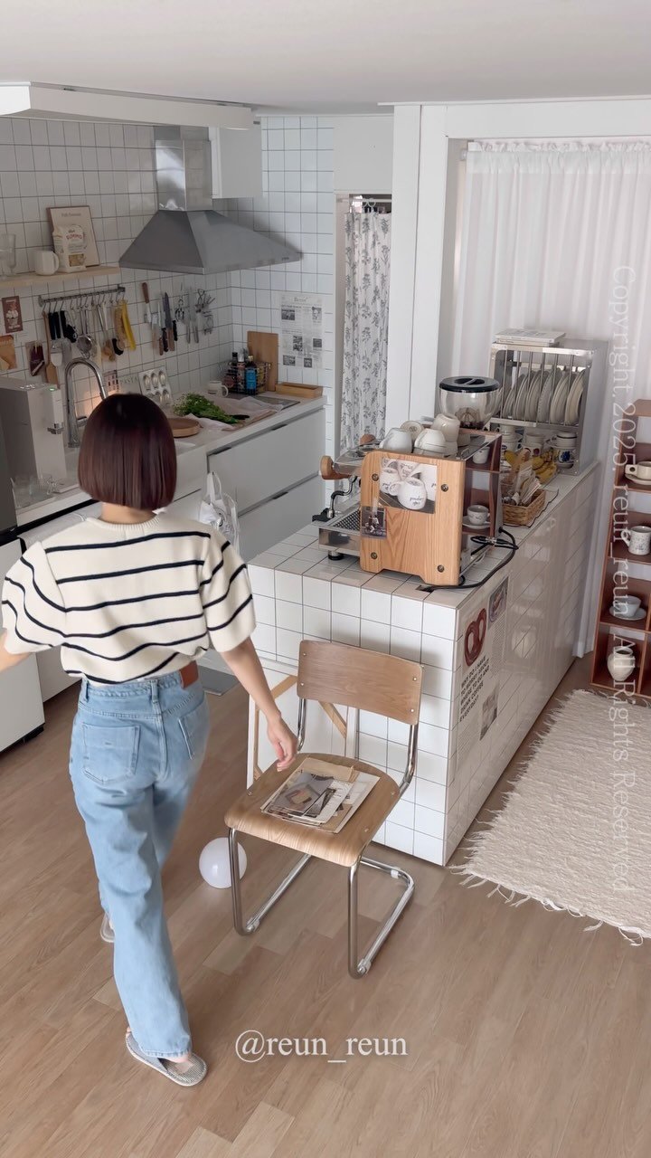 reun_reun 게시물 이미지: 월요일🤍🤎🤍

#홈카페놀이 #홈카페 #집스타그램 #홈
#주방인테리어 #주방스타그램...