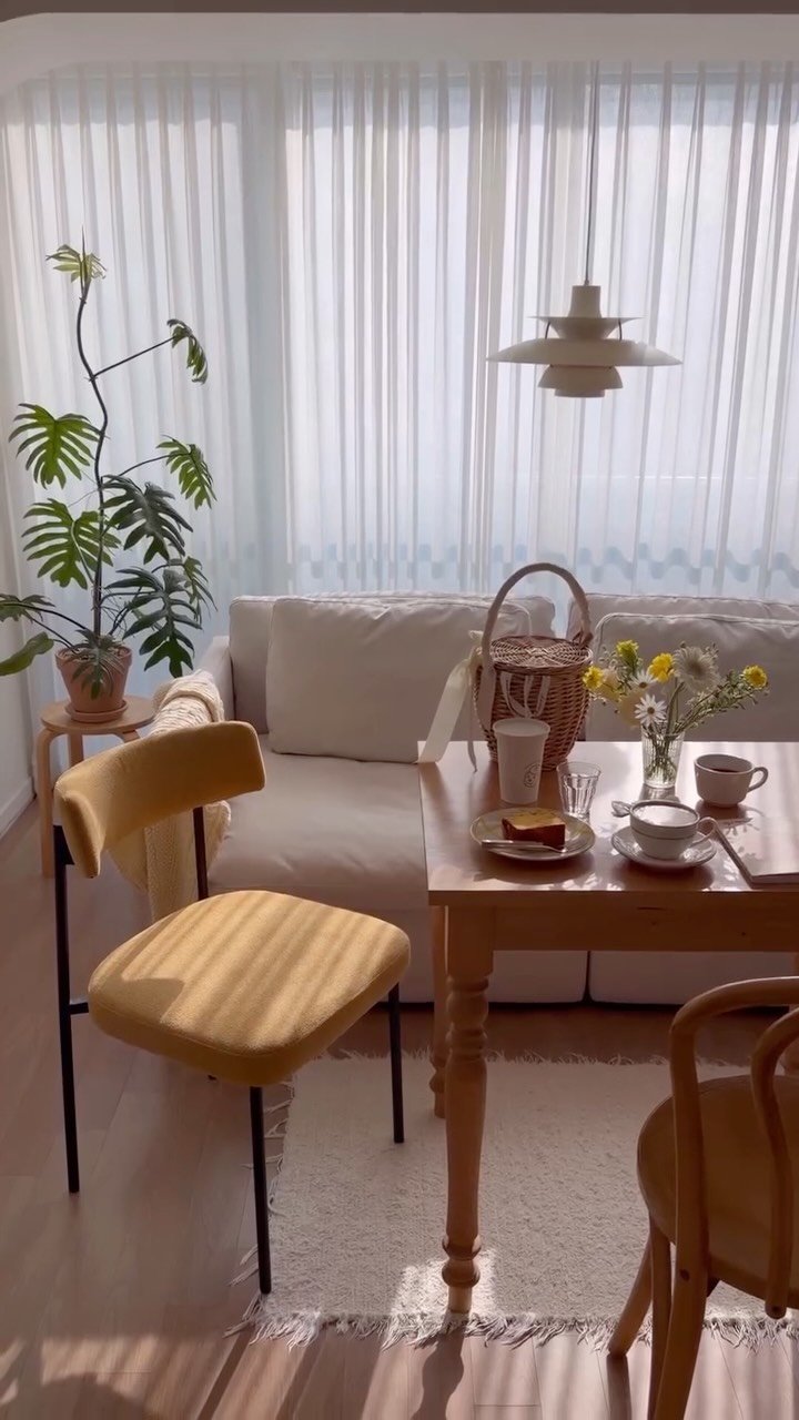 reun_reun 게시물 이미지: #광고 사용하면 할수록 옐로우 컬러감이 주는 느낌이 좋은
헨지디자인 씨엘 라운드...