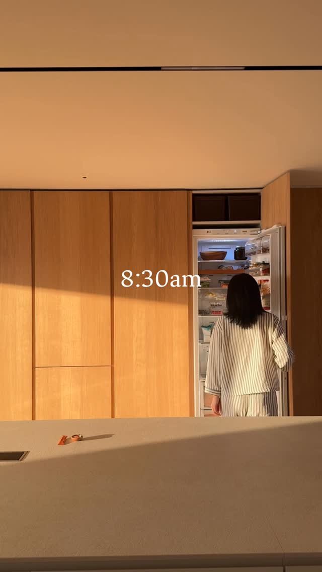 revedehome 게시물 이미지: 중요한 미팅이 있는 아침, 🌞
영양제 챙겨주고 커피 내려 출근하는 남편...