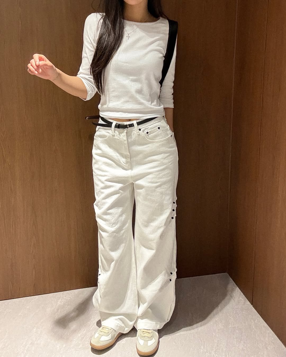 Photo by 레브도르ㅣ코대리 on March 06, 2026. May be an image of top and text.