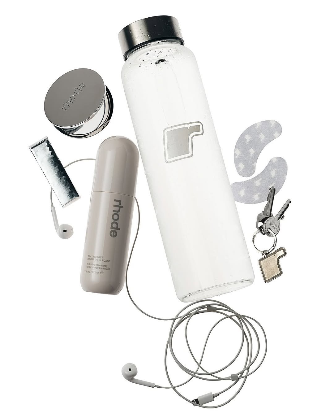 Photo by rhode skin on October 18, 2025. May be an image of water filter, jug, water bottle, bottle, flask, shaker and text.