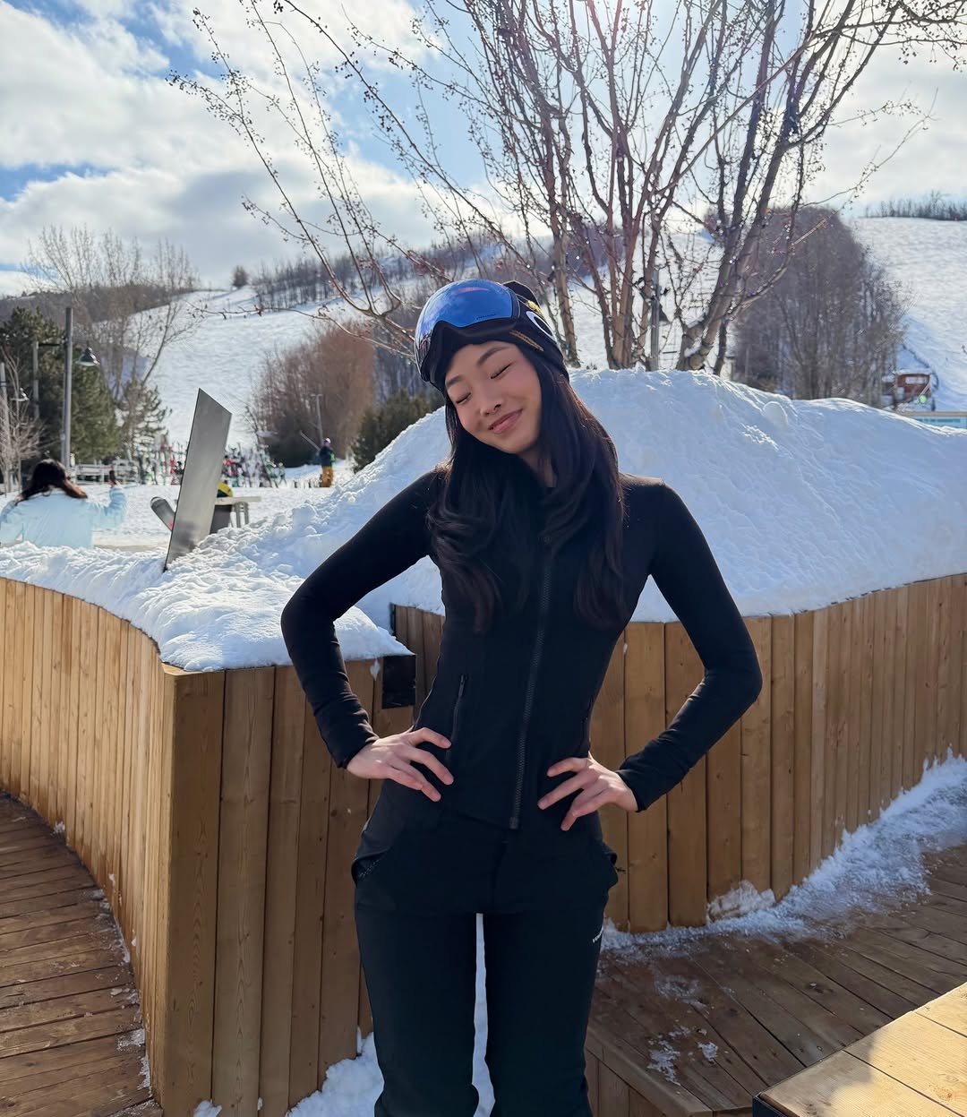 Photo by richelle z on March 02, 2026. May be an image of snowsuit, ski, ski slope, snow and text.
