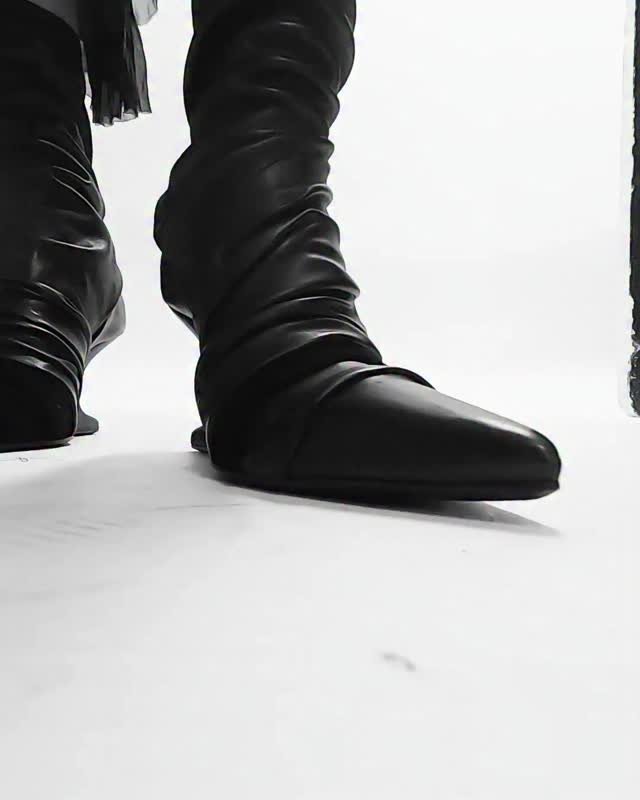 rickowensonline 게시물 이미지: OLVIA, SS26 CANTILEVER SOCK, A-LINE BIAS...